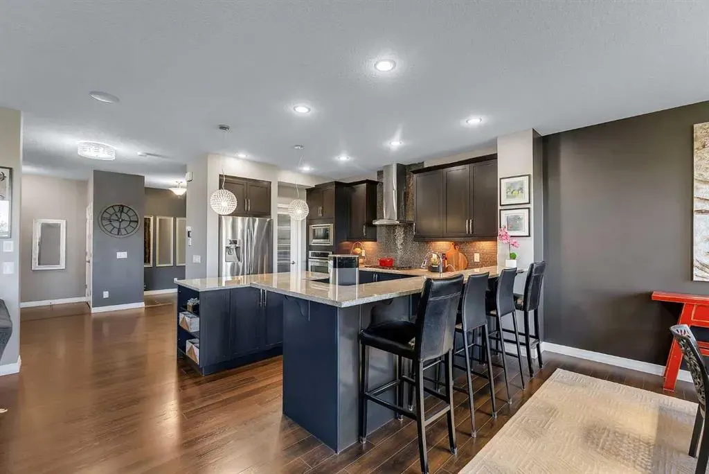 128 Ridge View Close