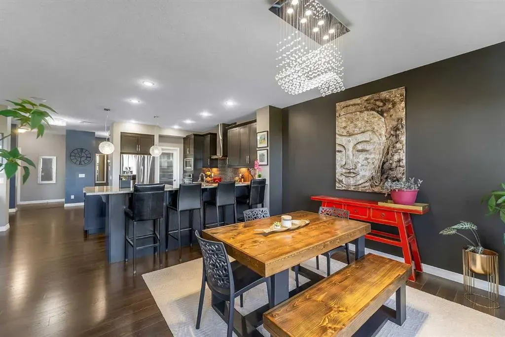 128 Ridge View Close