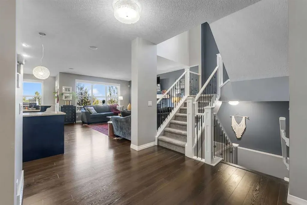 128 Ridge View Close