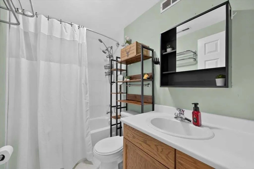 270055 Township Road 234A