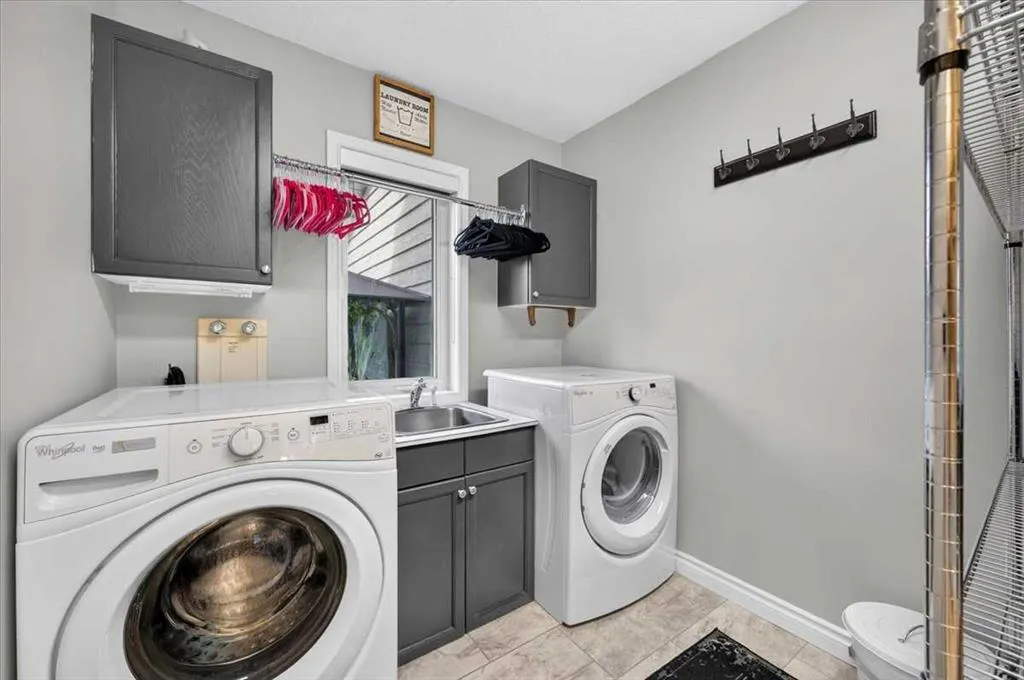 270055 Township Road 234A