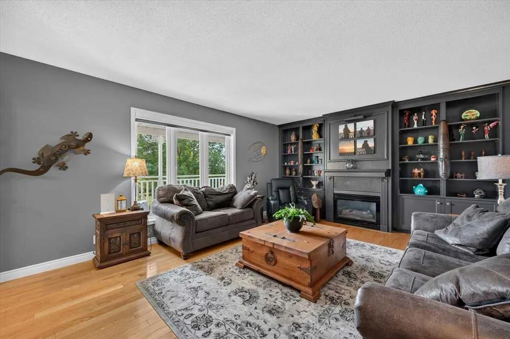 270055 Township Road 234A