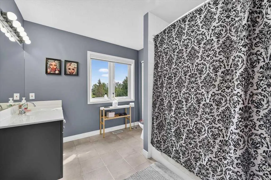 270055 Township Road 234A