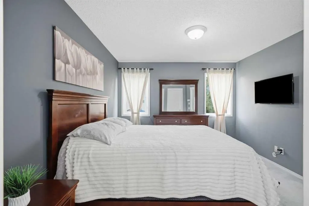 54 Tuscany Valley Heights NW