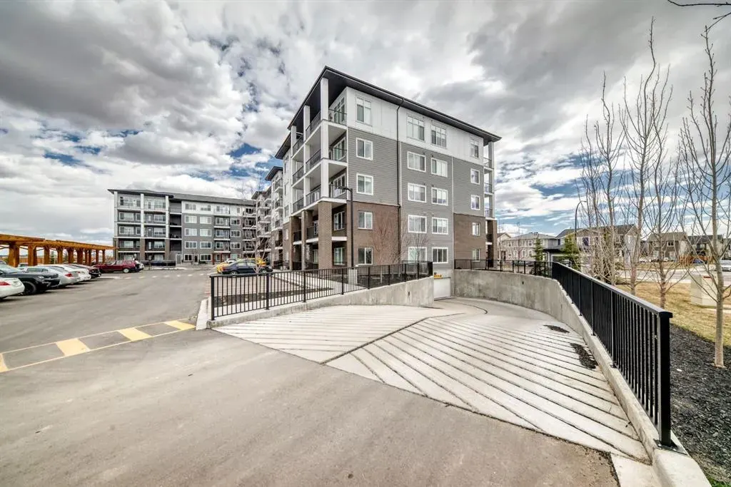 44 Skyview Parkway NE #2210