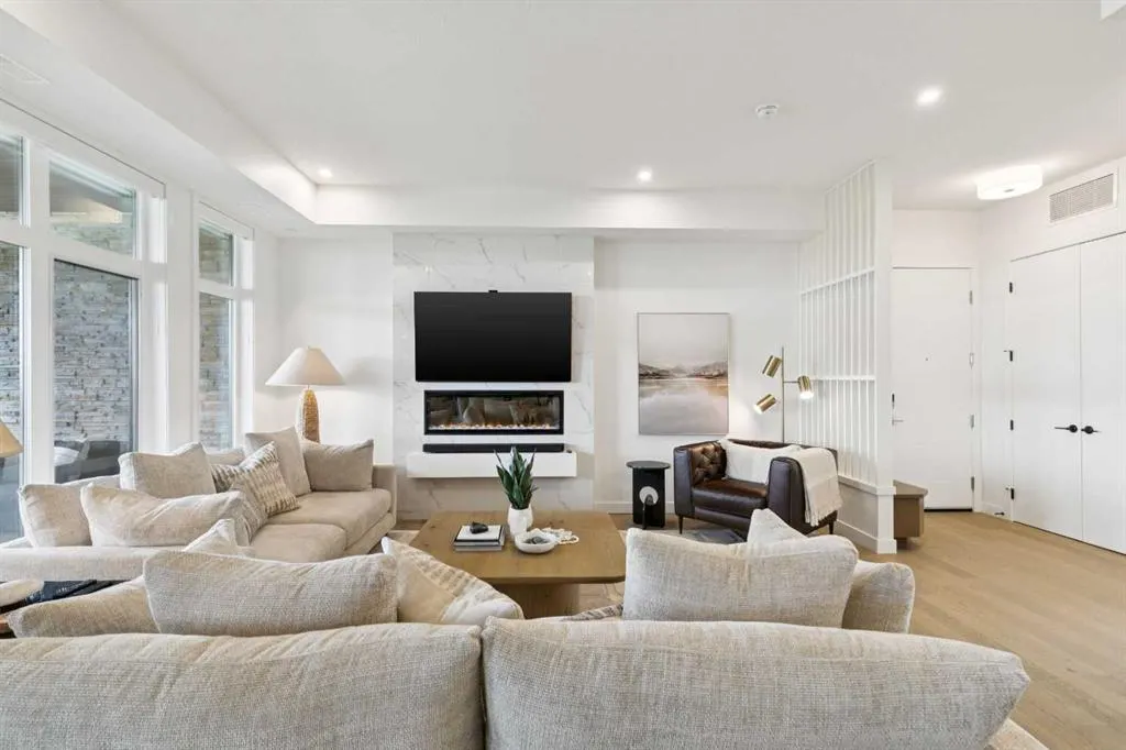 120 Marina Cove SE #301
