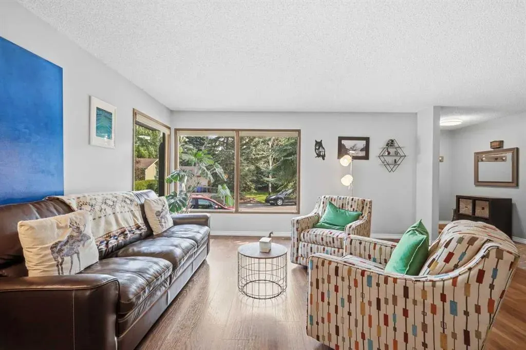 5 Glenwood Crescent