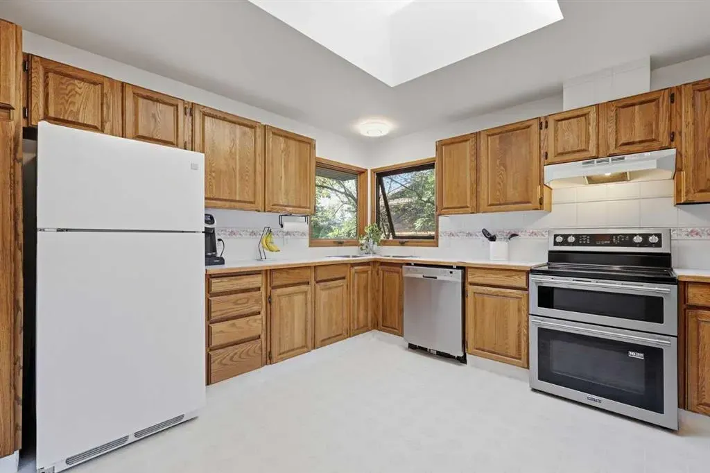5 Glenwood Crescent