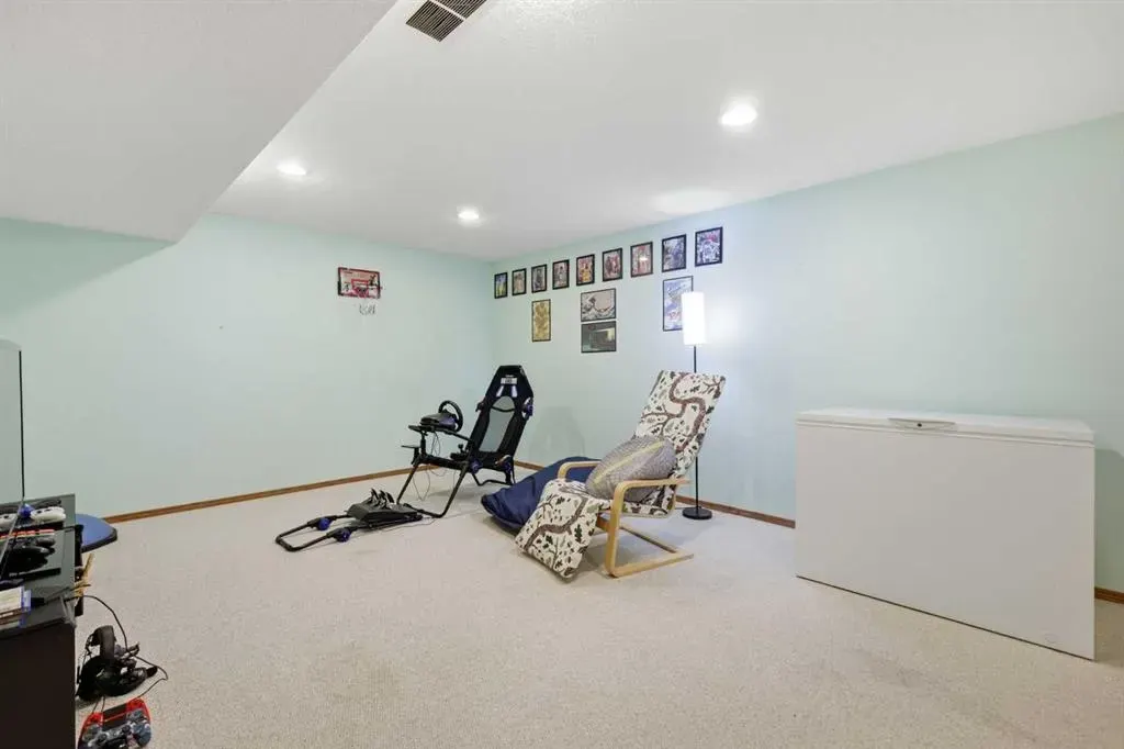 5 Glenwood Crescent