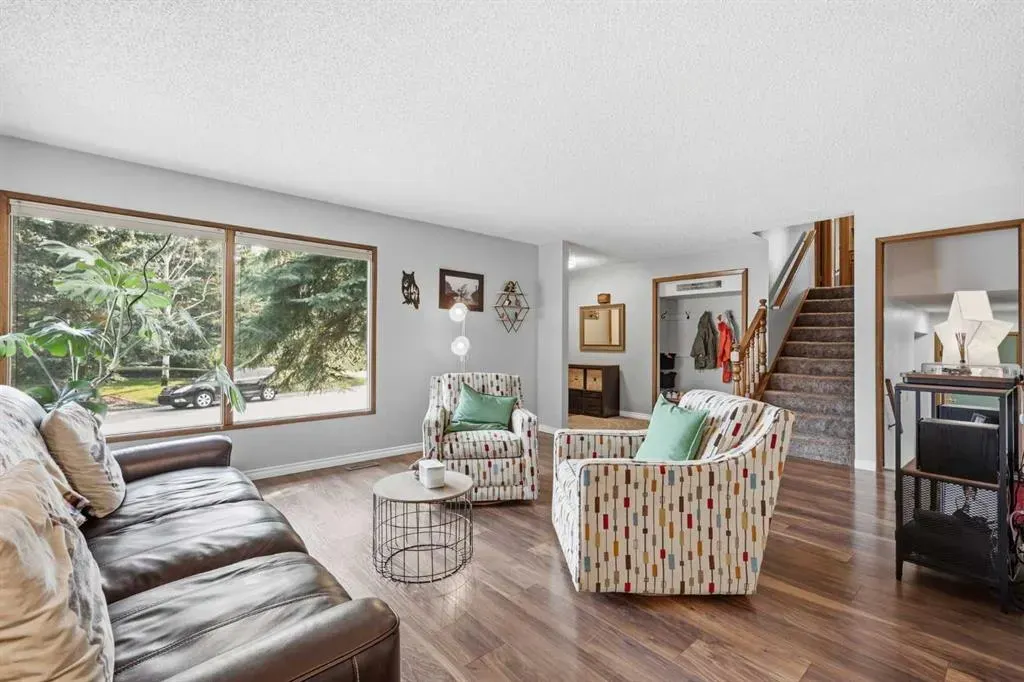 5 Glenwood Crescent