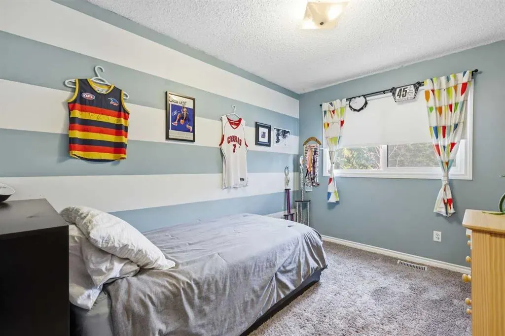 5 Glenwood Crescent