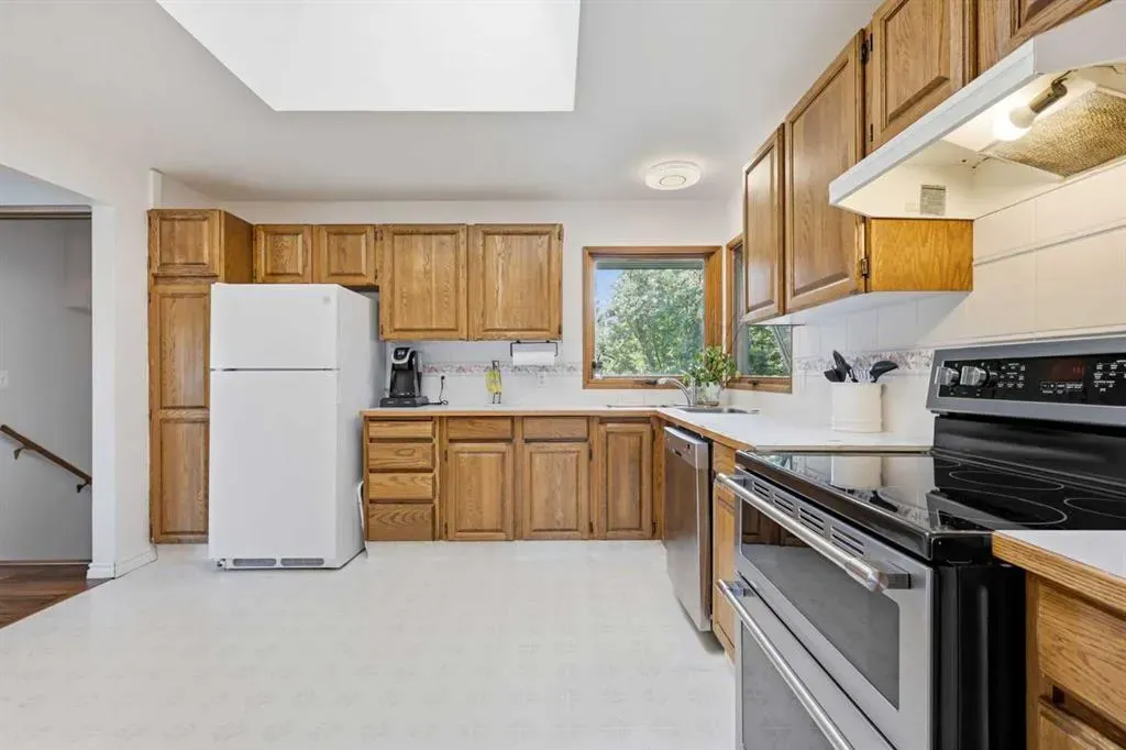 5 Glenwood Crescent