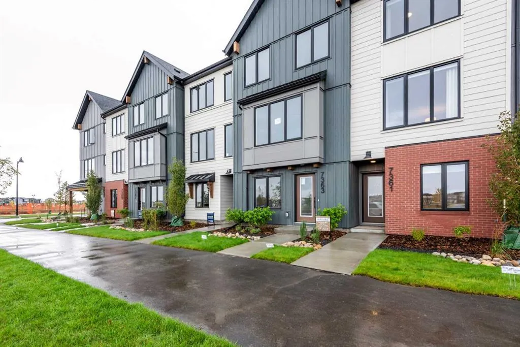 51 Mercado Lane SE