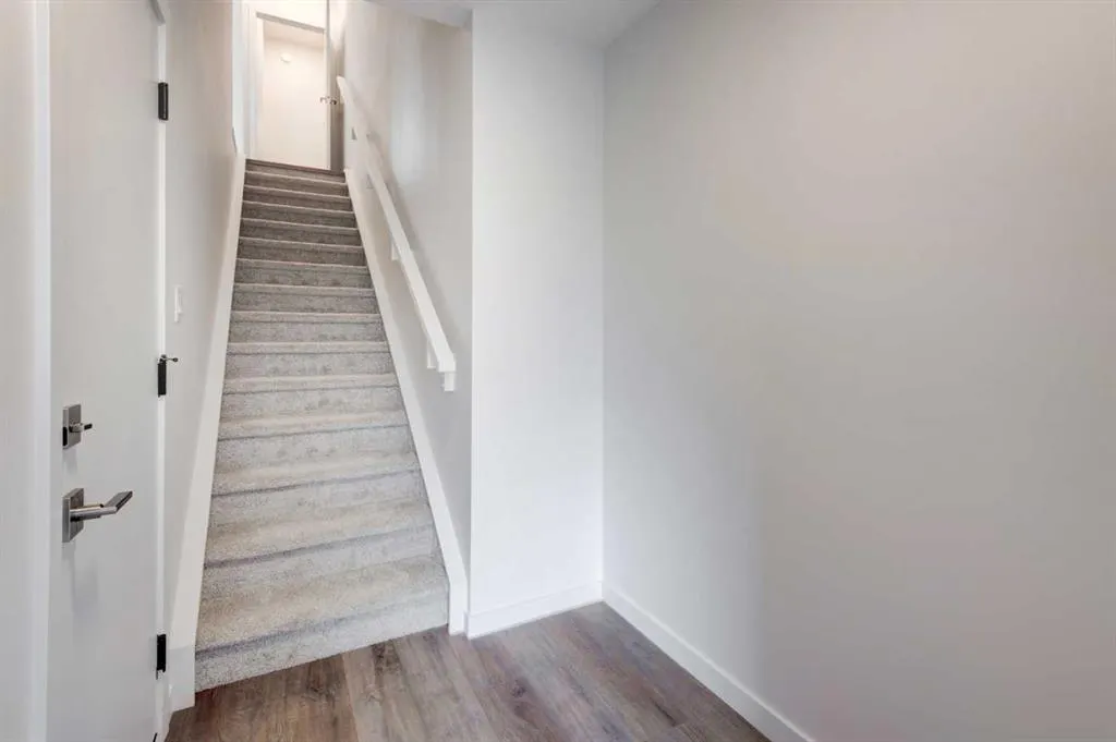 51 Mercado Lane SE