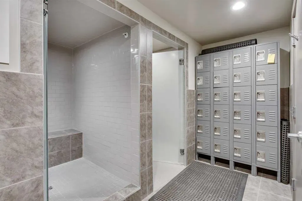 32 Varsity Estates Circle NW #604