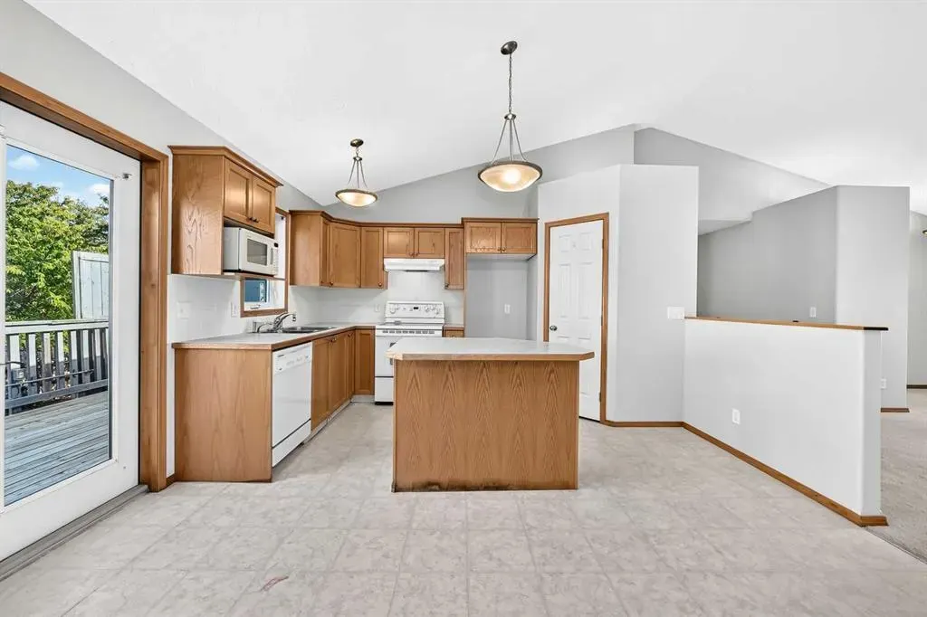 311 Robert Street SW