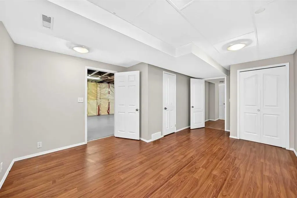 311 Robert Street SW