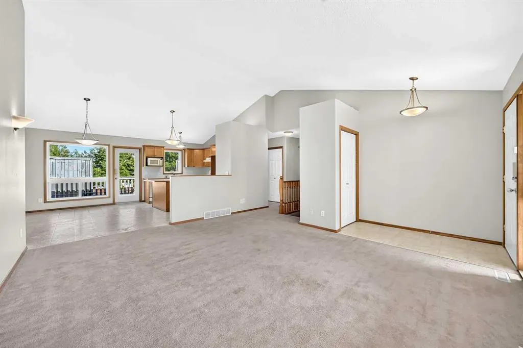 311 Robert Street SW