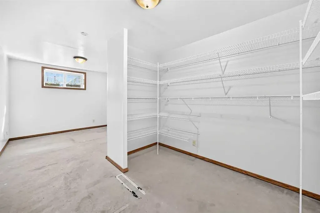 311 Robert Street SW