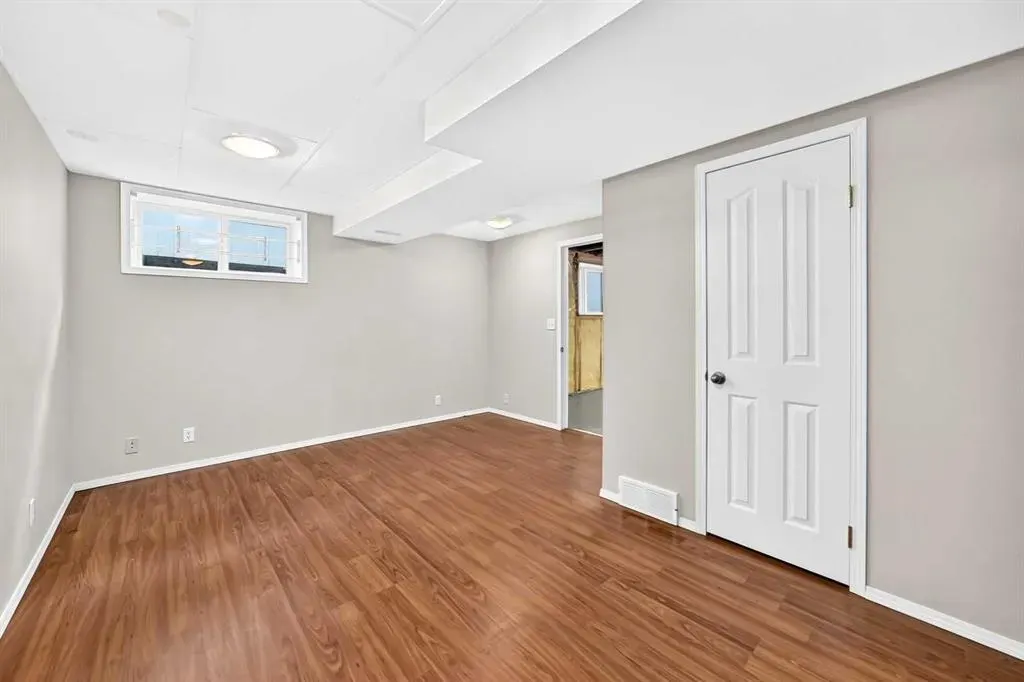 311 Robert Street SW