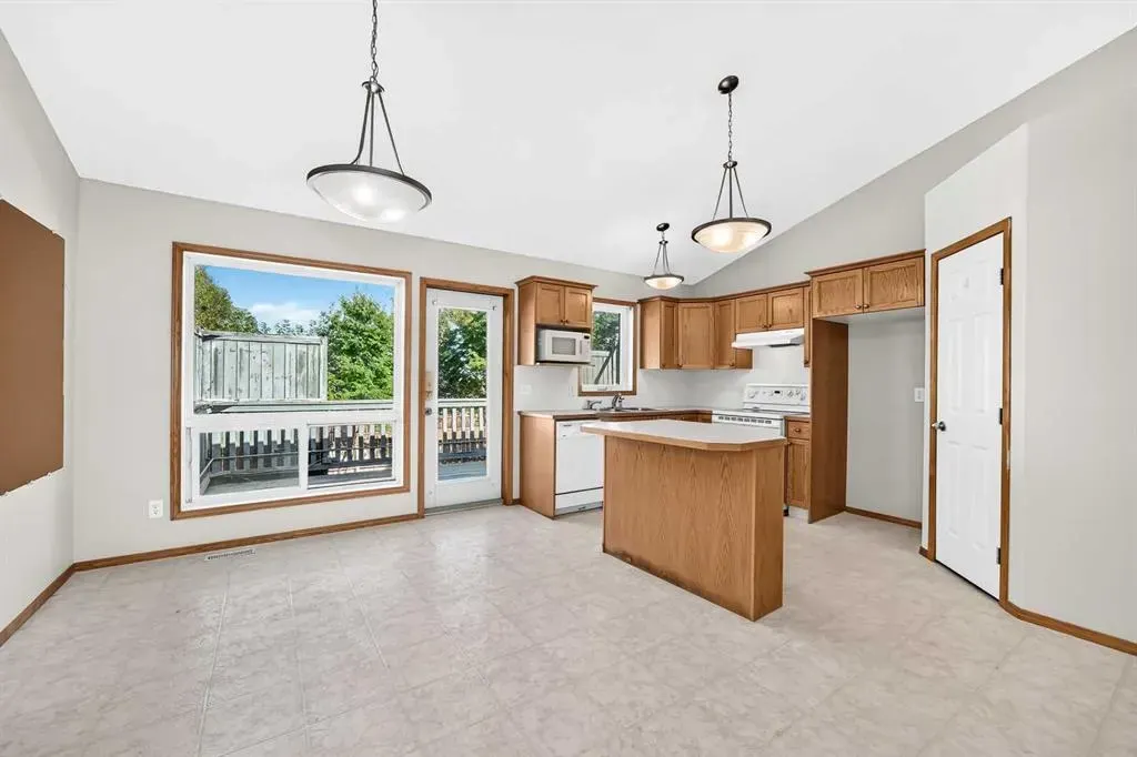 311 Robert Street SW