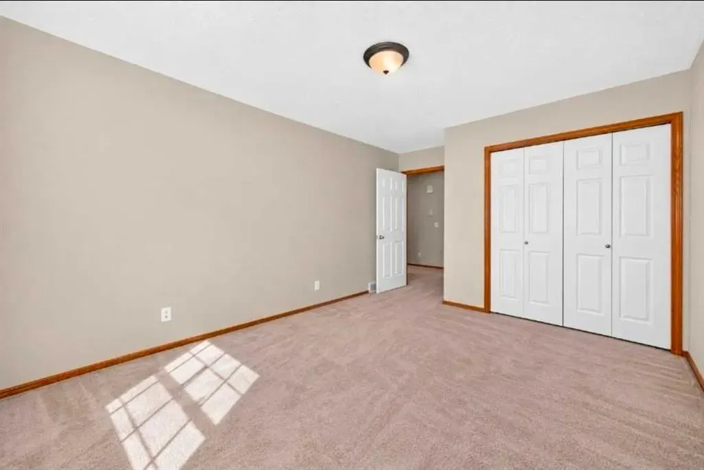 311 Robert Street SW