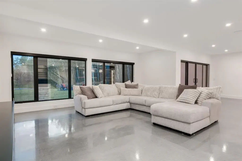 28 Bearspaw Green