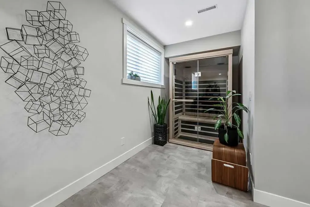 117 Crystal Green Court