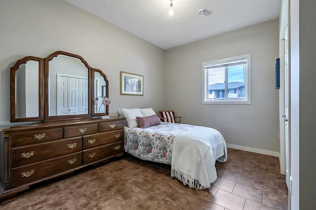 14 Sunrise Place NE