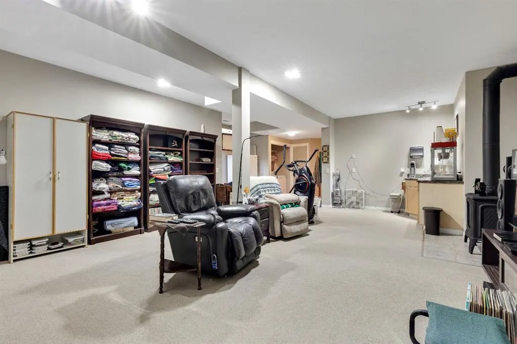 105 Willow Ridge Crescent SW