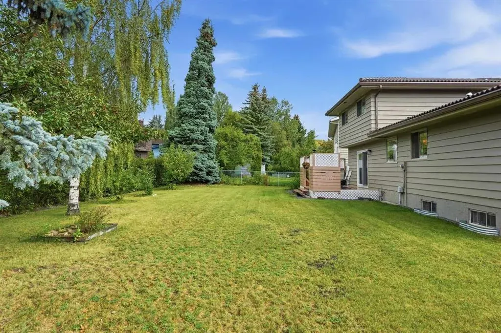 11 Edgemont Rise NW