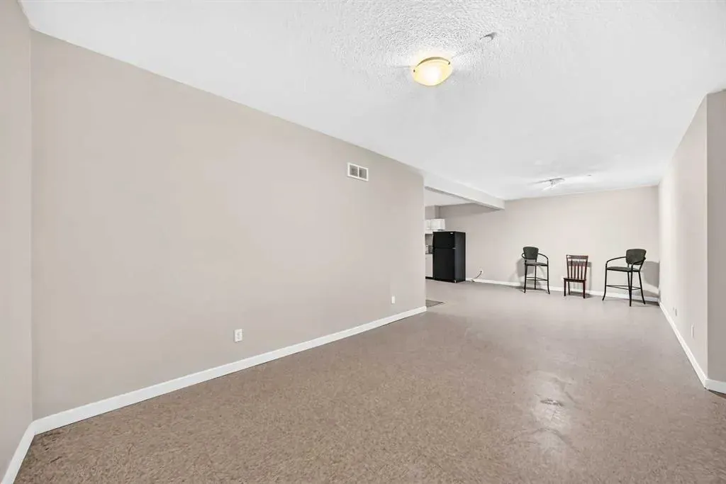 92 Evansfield Place NW