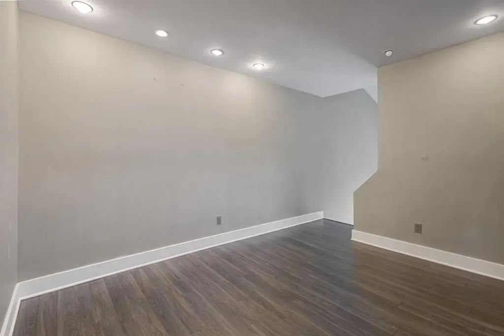 40 Edgemont Estates Road NW