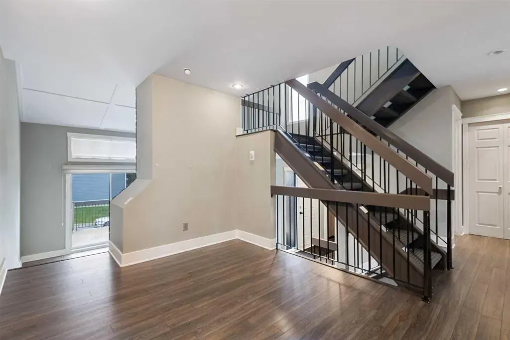 40 Edgemont Estates Road NW