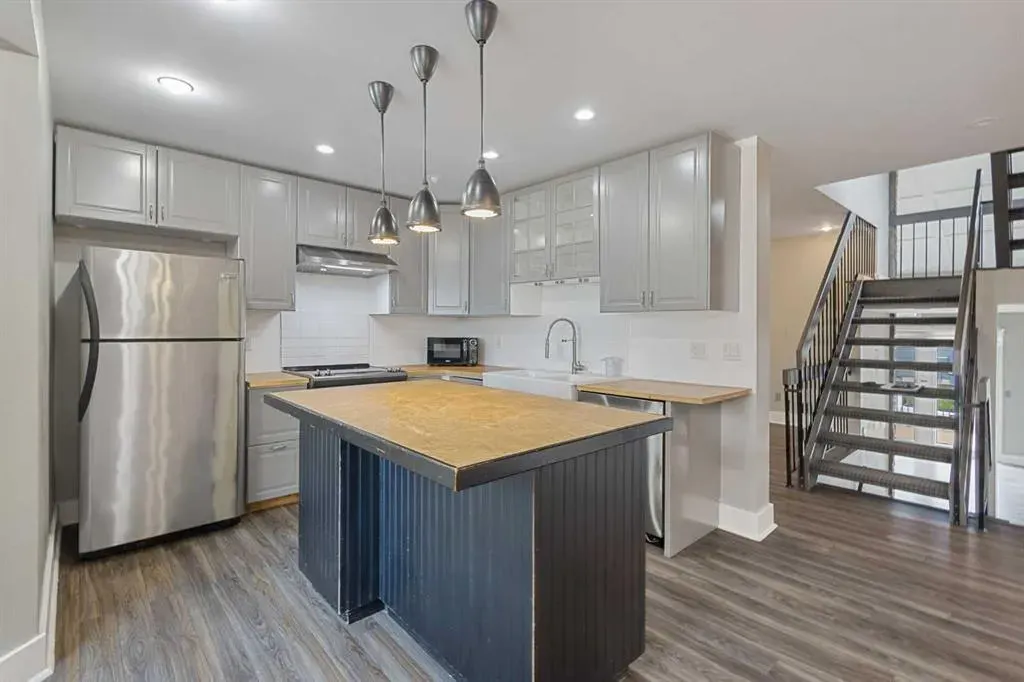 40 Edgemont Estates Road NW