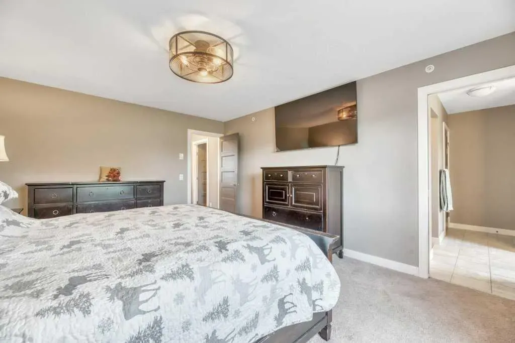 32 Lakewood Circle