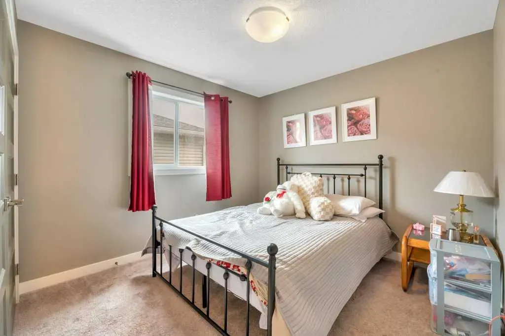 32 Lakewood Circle