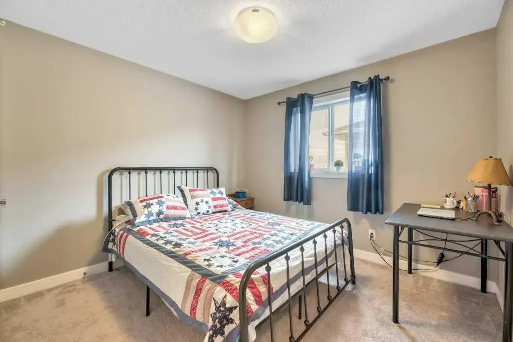 32 Lakewood Circle