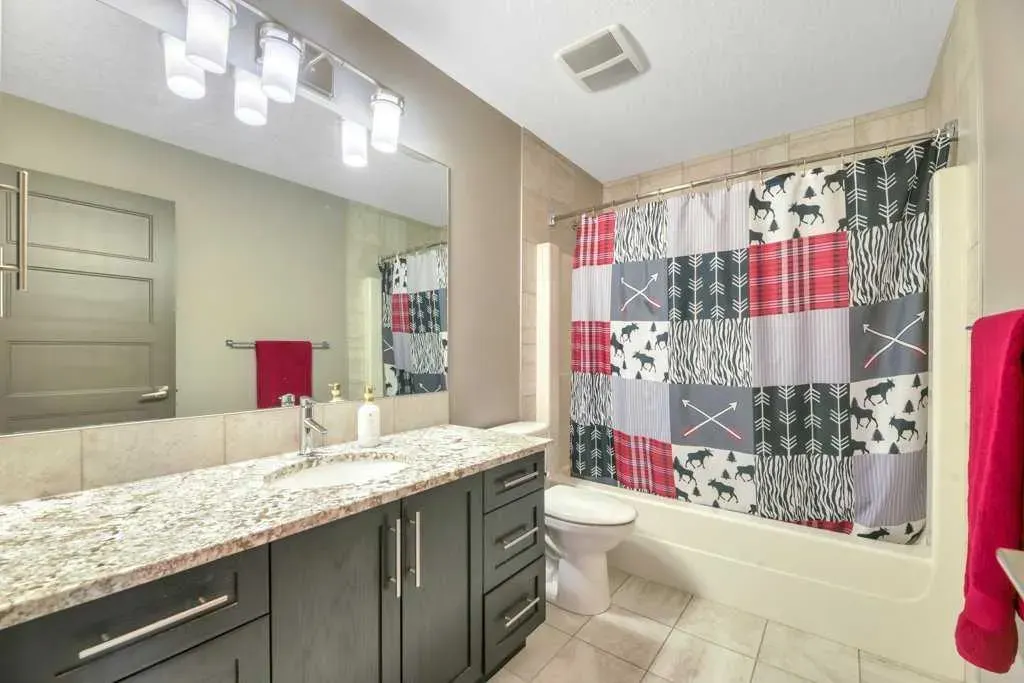 32 Lakewood Circle