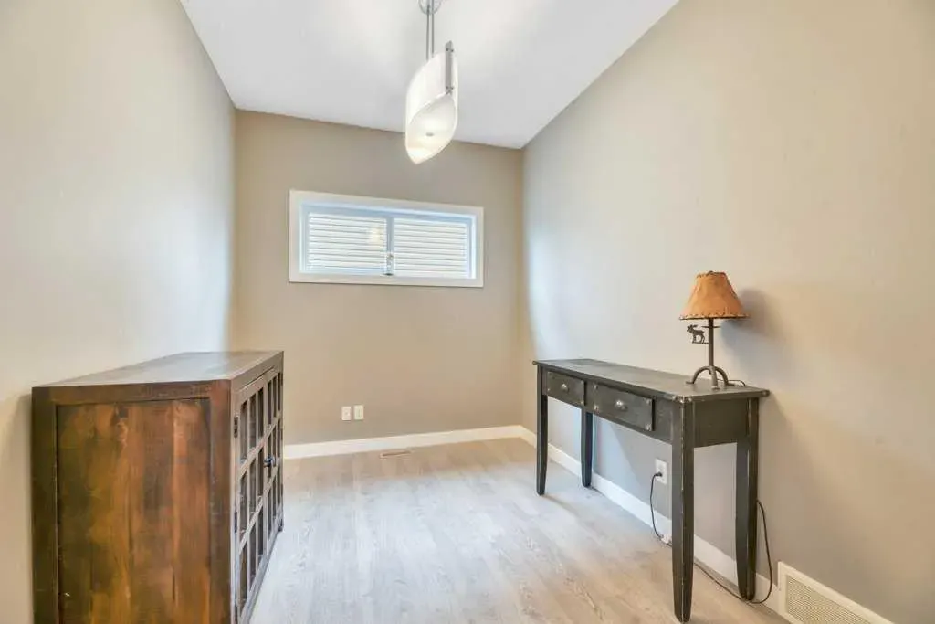 32 Lakewood Circle