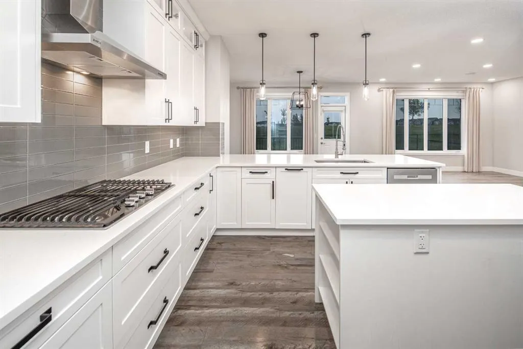 282 Masters Avenue SE