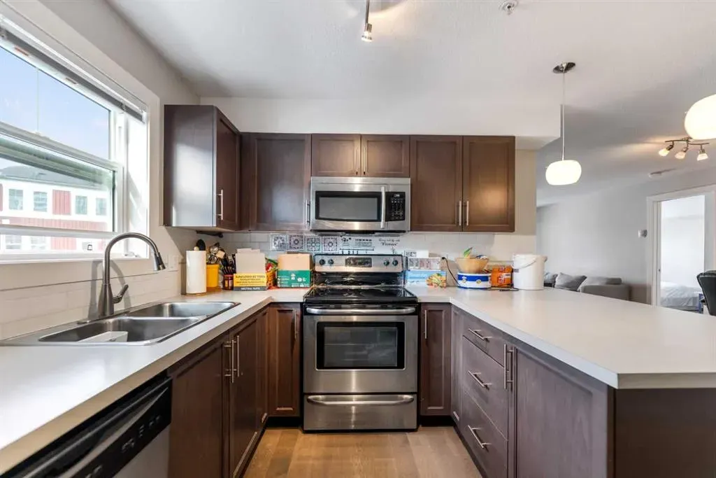2300 Evanston Square NW #201