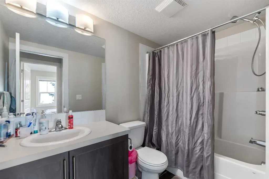 2300 Evanston Square NW #201