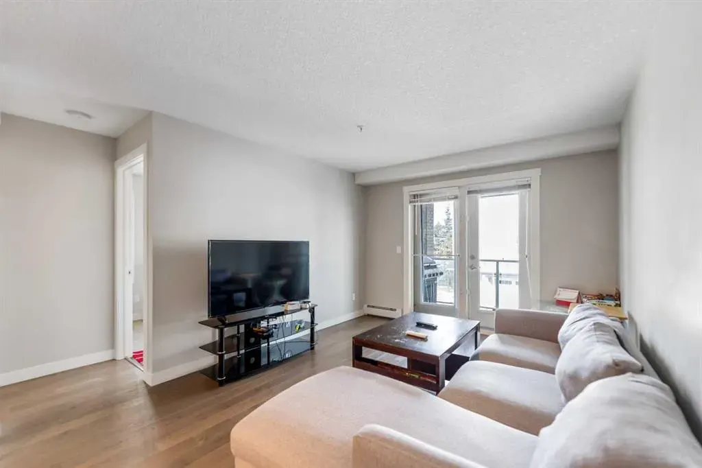 2300 Evanston Square NW #201