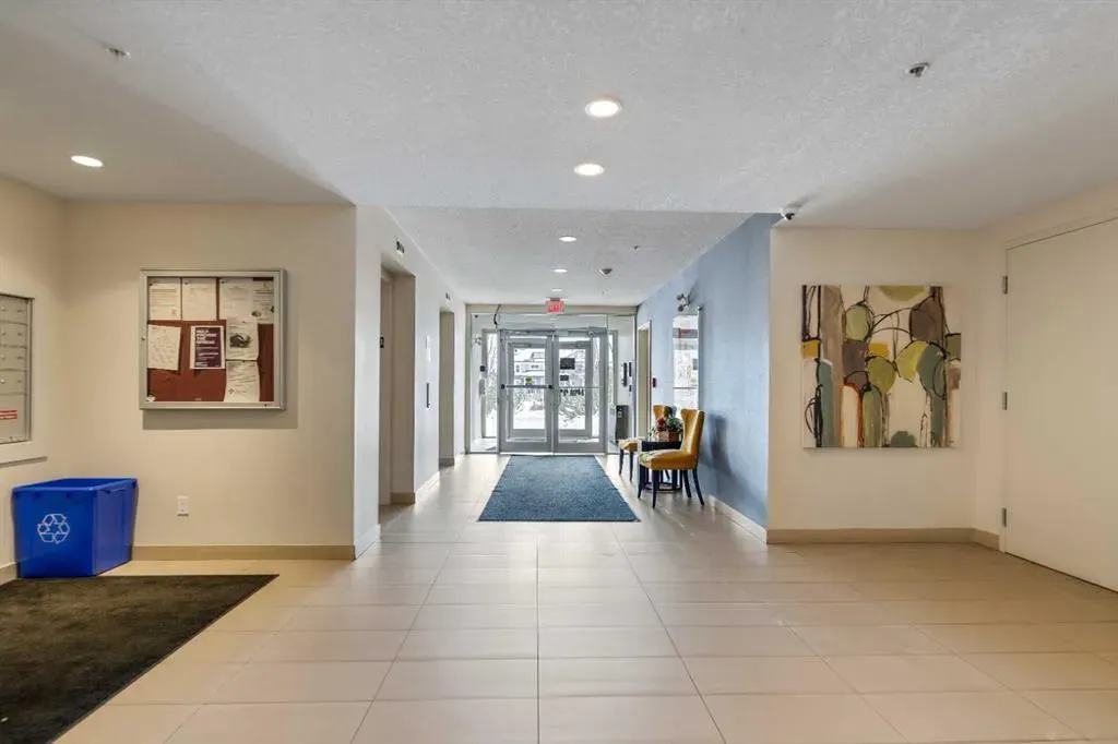 2300 Evanston Square NW #201