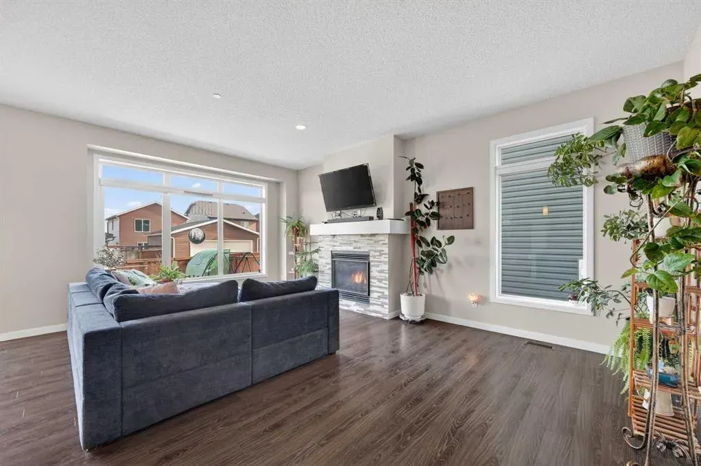 15 Fireside Crescent