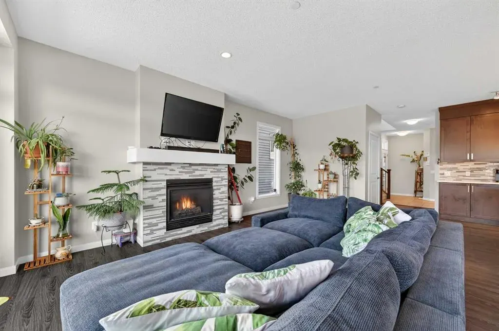 15 Fireside Crescent
