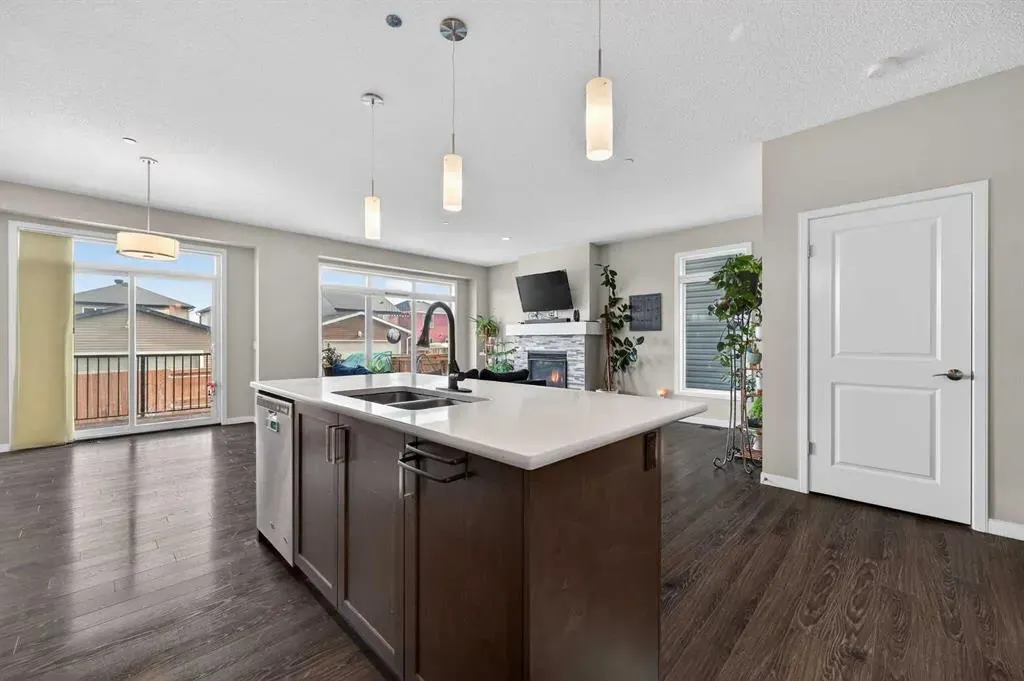 15 Fireside Crescent