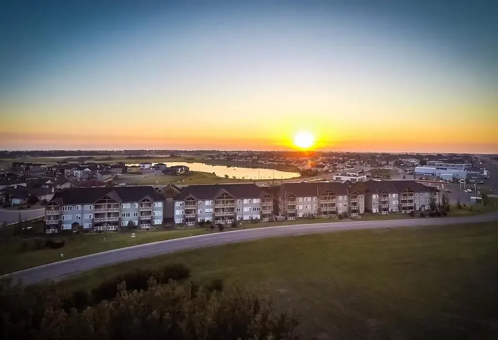1005A Westmount Drive #110
