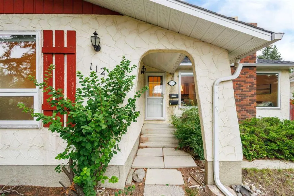 112 Silverthorn Road NW
